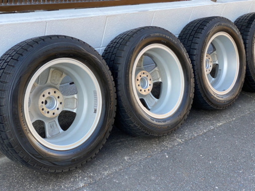 16インチ　スタッドレスタイヤ　アルミホイール付き