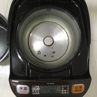 象印　炊飯器　3合炊き　2016年製の画像