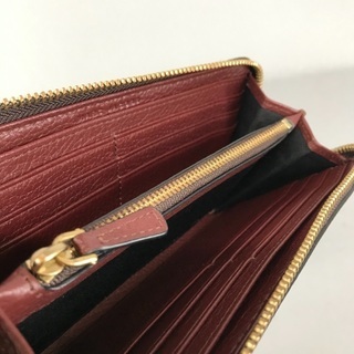 MJ マークジェイコブス ボルドーレザーラウンドファスナー長財布 ジッピーウォレットの画像