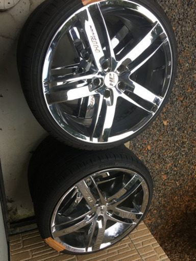 19インチ8jのアルミホイールタイヤ付き