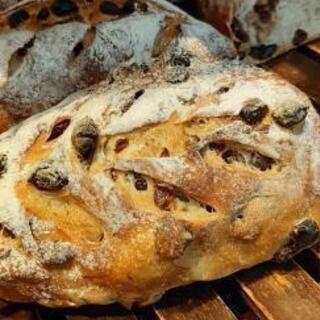 2月から焼きたてパンを卸します