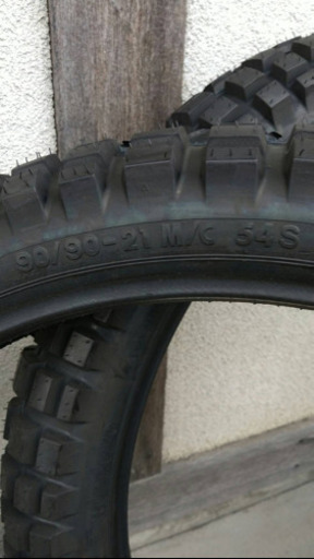 激安！からの値下げ❗️バイク用フロントタイヤ　サイズ:90/90-21