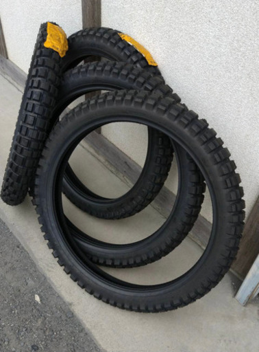 激安！からの値下げ❗️バイク用フロントタイヤ　サイズ:90/90-21