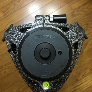 〈未使用美品〉GITZOジッツオ　システマティックカーボン三脚　GT4533LSの画像