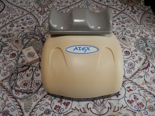 ゆらゆら美容健康器（ウエスト回転盤付き）ＡＴＥＸ　１，５００円で譲ります