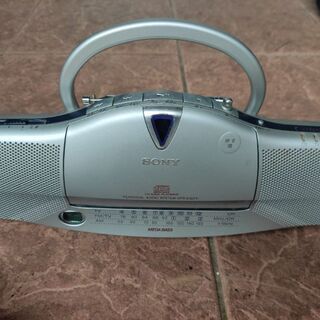 sony ハンディラジオ　cd