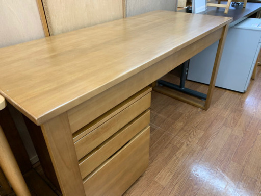 ノーブランド品収納たくさん！ライティングデスクです！