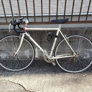 古いロードバイク差し上げます。