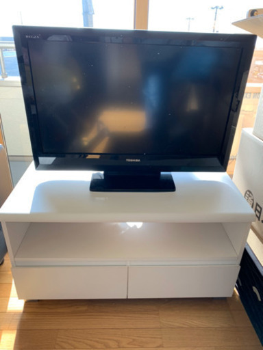 TOSHIBA REGZA 32型＋ニトリTV台セット