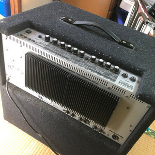 Roland ベースアンプ DB-700JT 200w ジャンクの画像