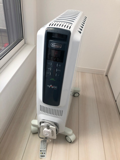 デロンギ　オイルヒーター