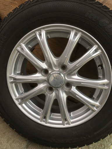 スタッドレスタイヤ4本(175 70 R14)アルミホイール YOKOHAMA ice GUARD iG30 カローラフィールダーで使用してました。
