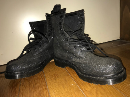 ドクターマーティン　黒　ハイカットブーツ