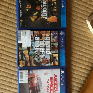 ps4 pro本体 ソフト コントローラー ヘッドホン付の画像