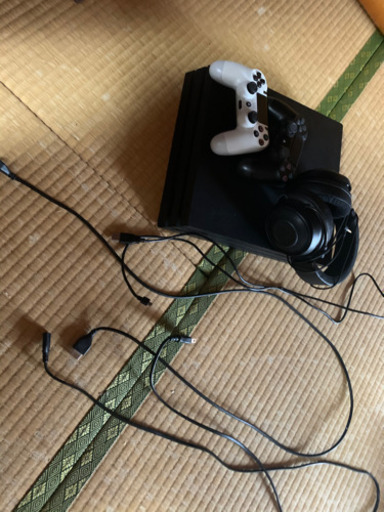 ps4 pro本体 ソフト コントローラー ヘッドホン付