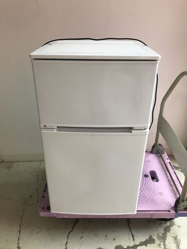 90L2ドア冷蔵庫 ユーイング U-ING UR-D90J-W [冷蔵庫 2ドア 90L 直冷式 ホワイト]