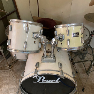 【Pearl】ドラムセット(スネア、ハイハット、シンバルスタンド付き)