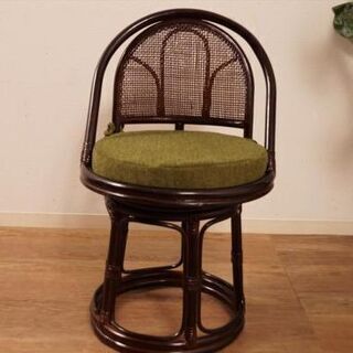 【新品 】楽々ラタン 360度回転 座椅子 　アウトレットの画像