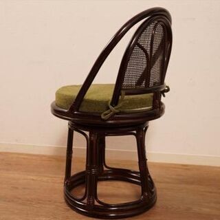 【新品 】楽々ラタン 360度回転 座椅子 　アウトレットの画像