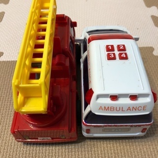 トイコー　消防車&救急車の画像