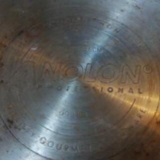 anolonフライパンの画像