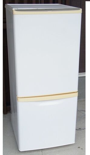 パナソニック　冷凍冷蔵庫　NR-B144W-W型　動作品