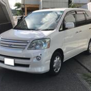 トヨタ　ノア　x  車検たっぷり！　令和4年10月まで！！