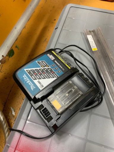 値下げ マキタ 充電式バリカン 新品替え刃セット