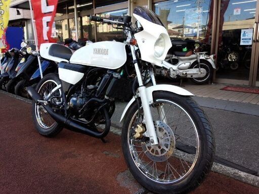 NO.3591　ＲＺ５０　水冷２サイクル　クラッチ付き６速ミッション　ビキニカウル付き　ホワイト　☆彡