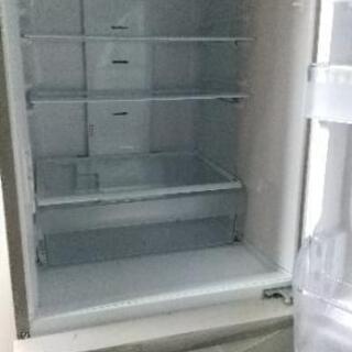 N 12-028 日立ノンフロン冷凍冷蔵庫R-27FV シルバーの画像