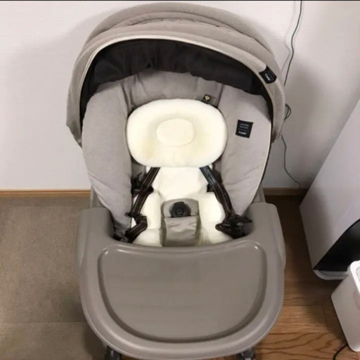 美品☆電動ハイローチェア コンビ