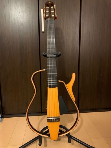 YAMAHAサイレントギターSLG130NW（クラシックギタータイプ）