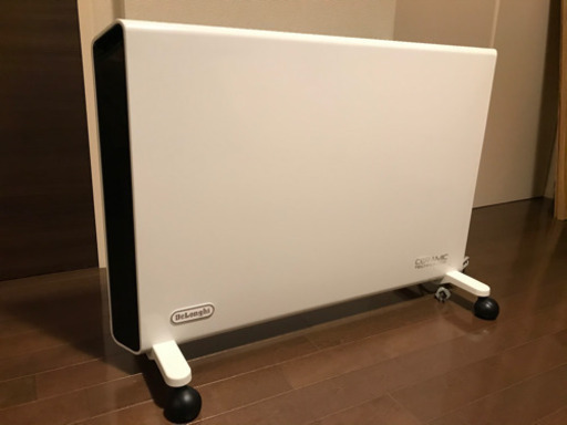デロンギ　コンベクターヒーター　販路限定モデル
