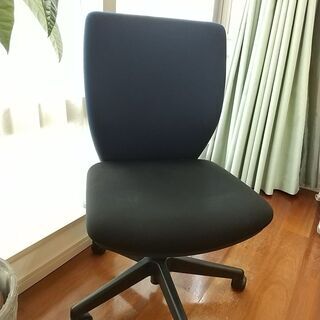差し上げます　事務用椅子