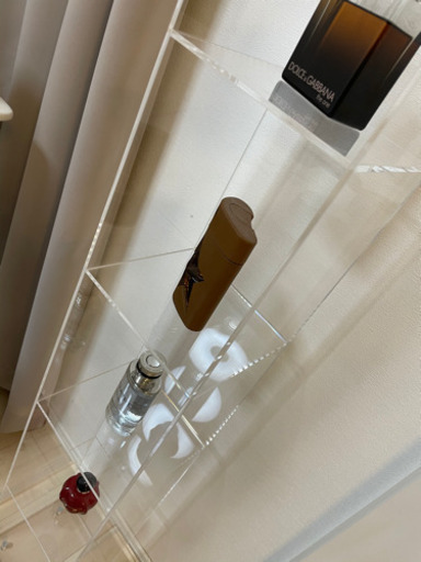 【美品】クリアーアクリルシリーズ DVD 本 タワー収納 香水 小物 H49205 インテリア