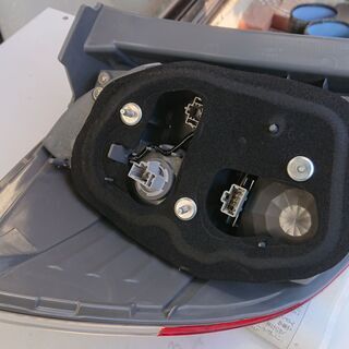 フィットRS　純正テールランプ（右）LEDの画像