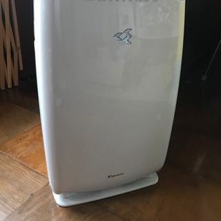 ダイキン　加湿空気清浄機　うるおい光クリエールの画像