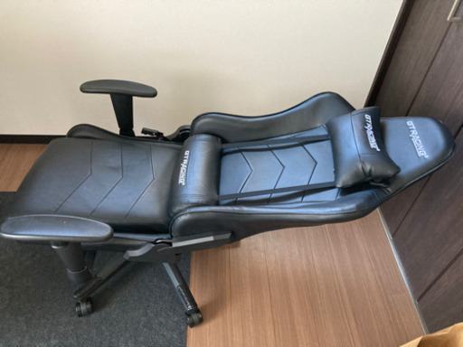 【美品】【半額以下】GTRACING ゲーミングチェア オットマン オフィスチェア デスクチェア マッサージ 収納式フットレスト 高さ