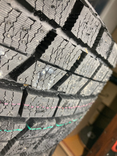 ブリヂストン　スタッドレス　新品　215/60R16 4本