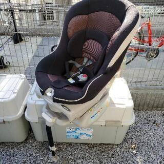 コンビ チャイルドシート 回転機能付き