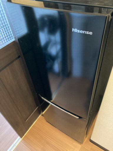 【価格交渉有！】ハイセンス 冷凍冷蔵庫（幅48cm）150L 2ドア 右開き HR-D15CB 自動霜取機能付き パールブラック