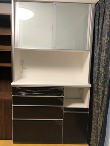 新品　キッチンボード　キッチン　食器棚
