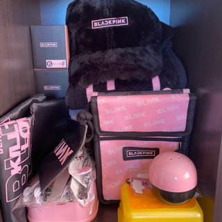 BLACKPINK.その他グループ　グッズ、CD．DVD.ポスターの画像