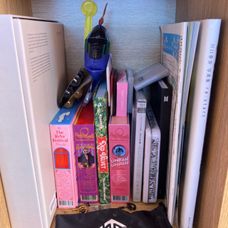 BLACKPINK.その他グループ　グッズ、CD．DVD.ポスターの画像