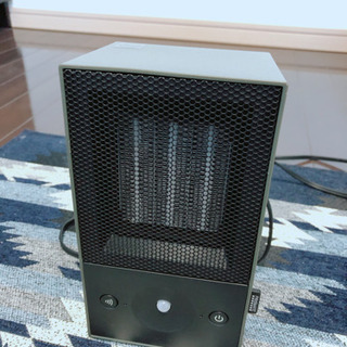 ストーブ　ヒーター　暖房機　電気ストーブ