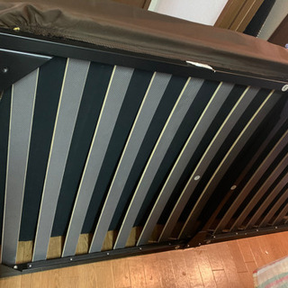 ベッドフレーム足付き