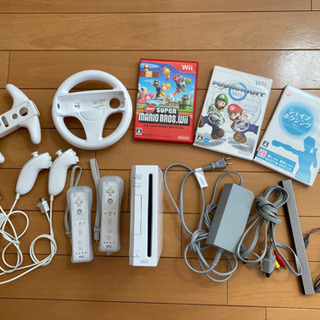 Wii本体+ソフト3本その他もろもろセット
