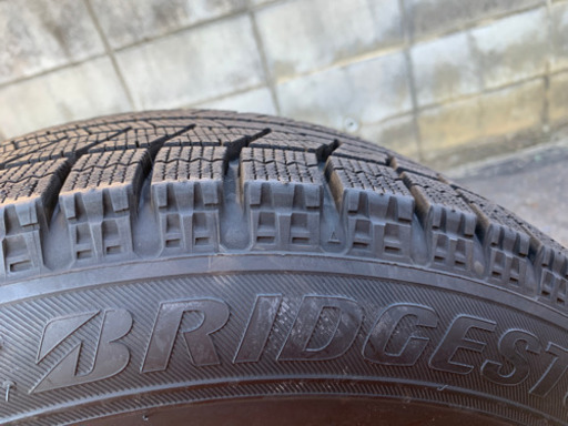 BLIZZAK スタッドレスタイヤ　175／65R14