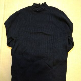 ただ今取引中　フリルハイネックニット　Ｌサイズ