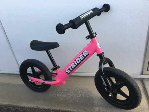 ストライダー　ピンク